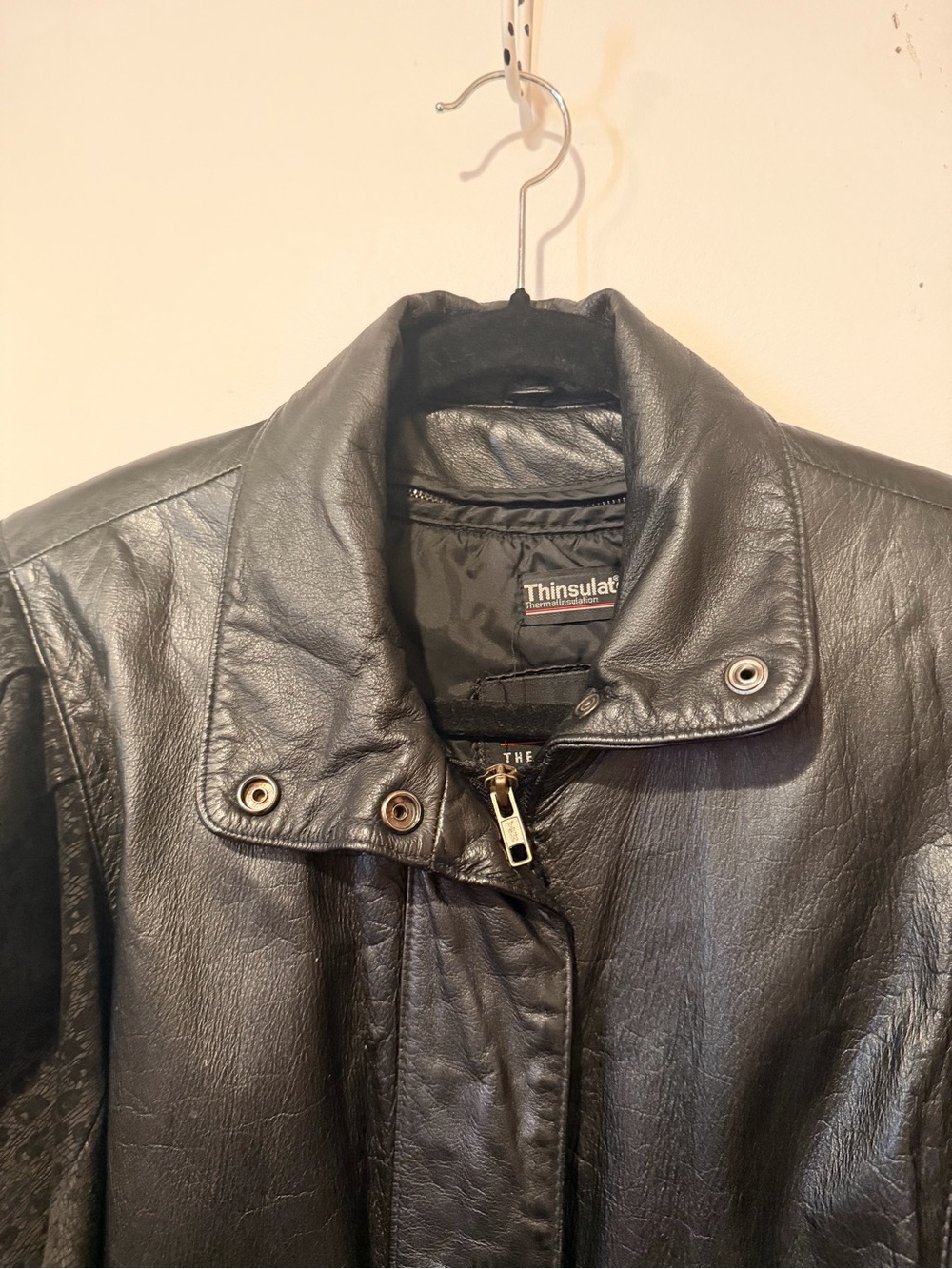 Wilson’s black leather deadstock 80s jacket with Textured Sleeves (S) NWOT - Picture 9 of 11